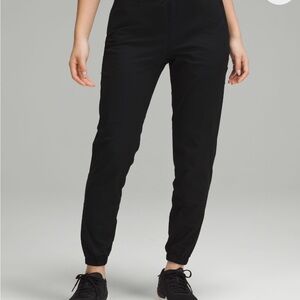 Lululemon, Adapted state high rise jogger